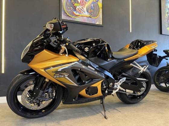 SUZUKI GSX-R1000 SUZUKI GSX-R1000
